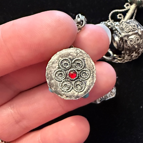 Vintage Silver Charm Bracelet - Picture 5 of 16